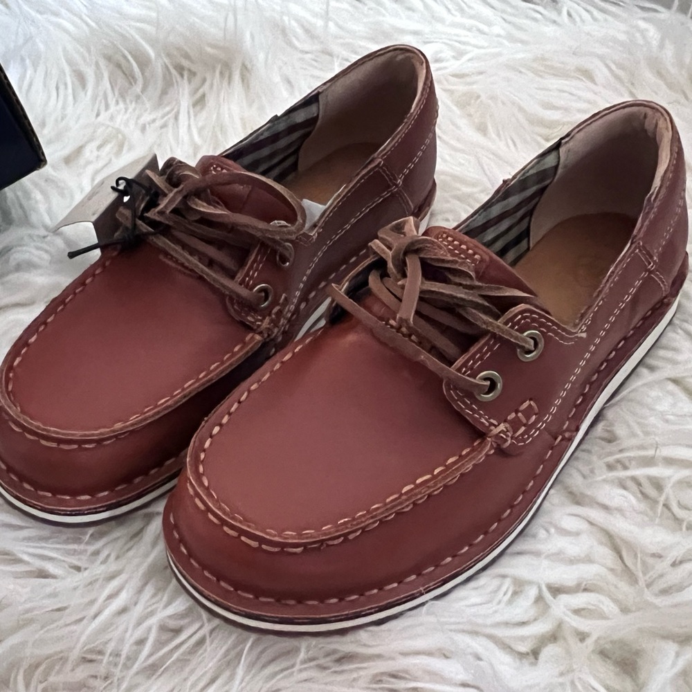 Ariat women’s shoes